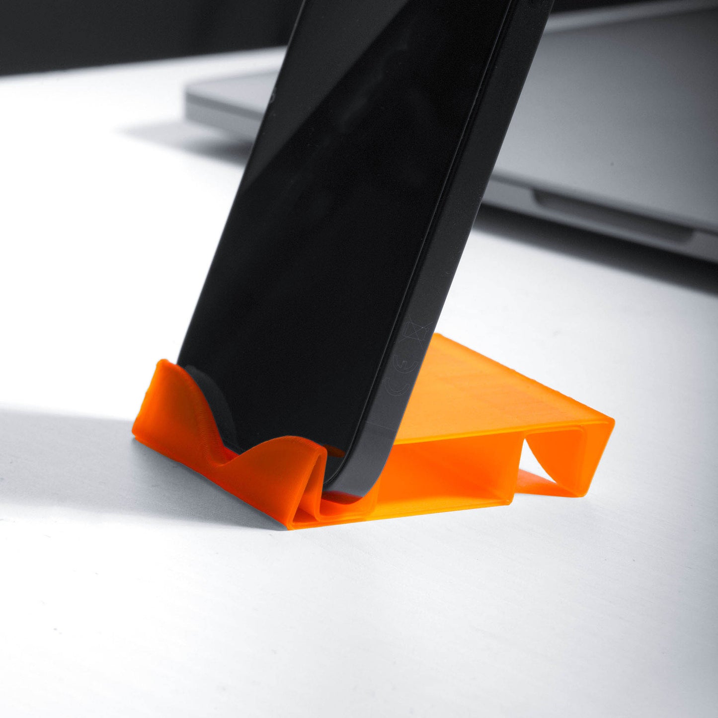 V small portable desk phone stand